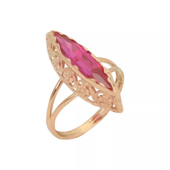 Кольцо с корундом из золота