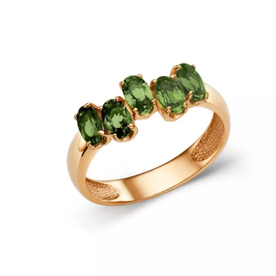 Кольцо с изумрудом из золота